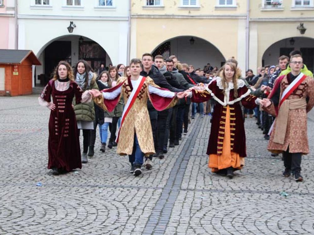 Polonez na Placu Ratuszowym